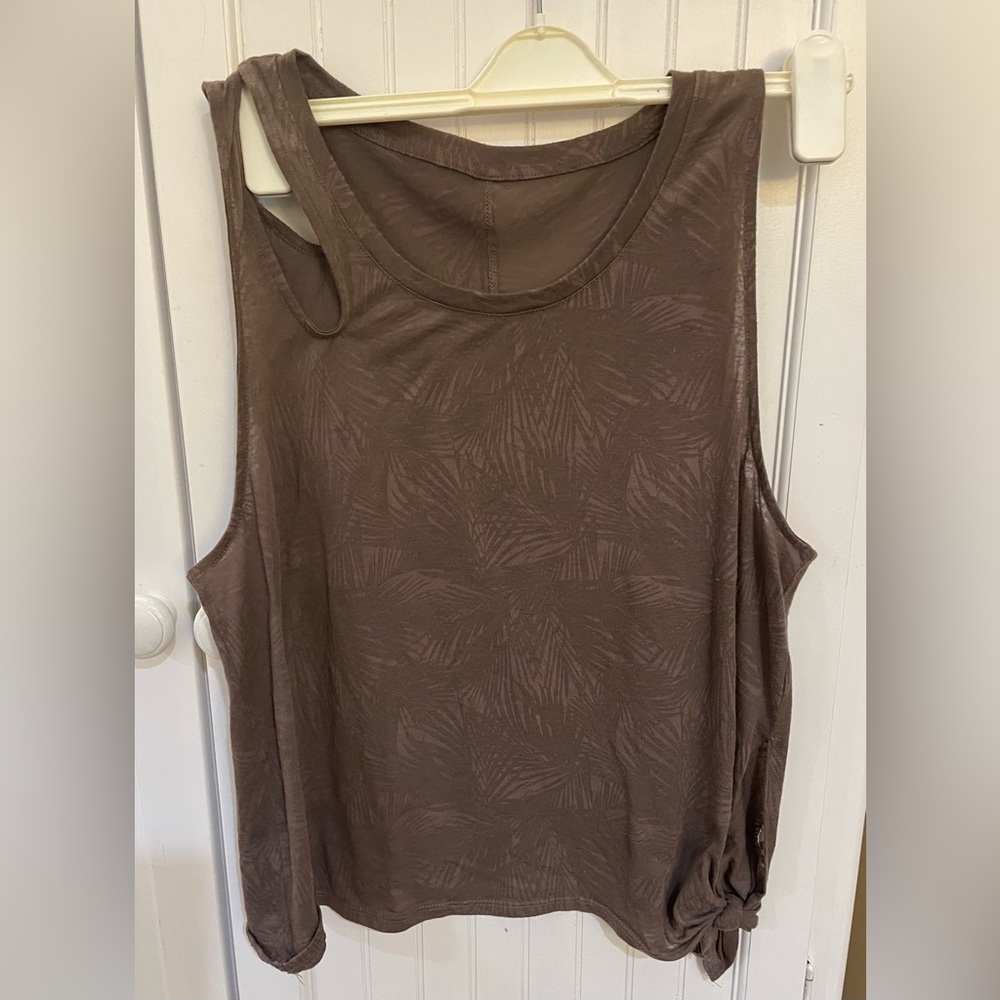 Joy Lab Brown Patterned Waist Tie Top Size - Medium